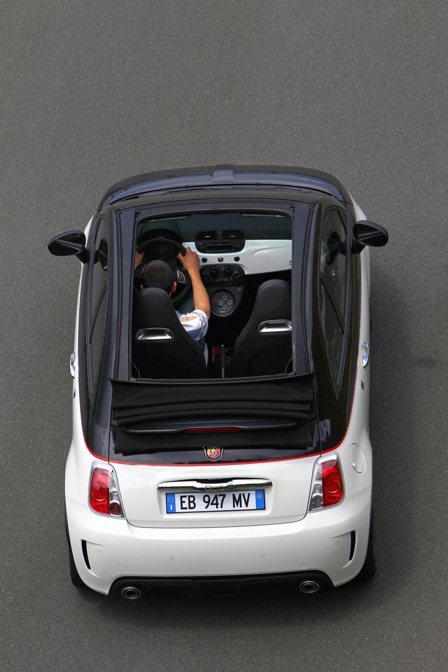  Fiat Abarth 500C 2011 года  (фото 34 из 49)